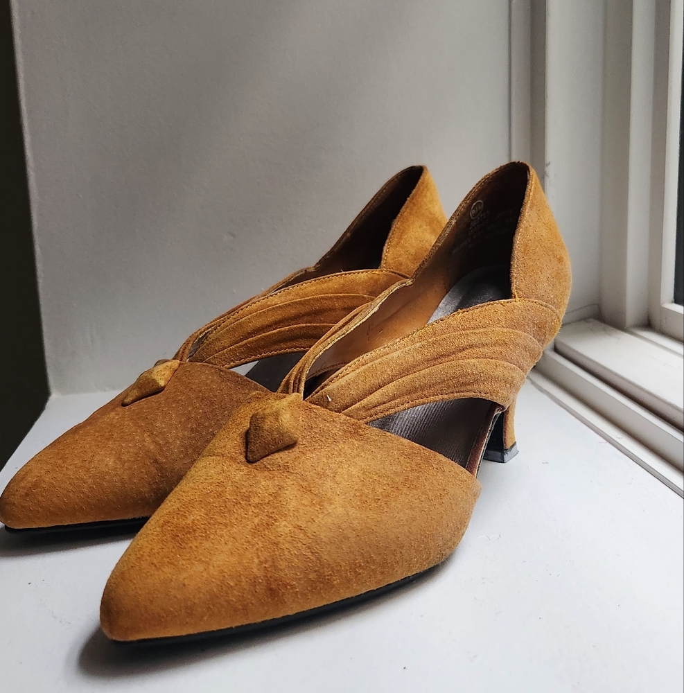 Vintage Yellow Suede Pump Heels By Annewells